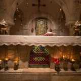 A San Benedetto le ossa rimasero sino al 1� ottobre del 1089, giorno in cui vennero deposte dal Papa Urbano II in una bara lapidea adagiata sotto il sobrio altare in marmo della cripta della nuova Basilica. Da allora ogni anno, il 7, l�8 e il 9 maggio, si tiene a Bari una festa in ricordo dell�arrivo delle reliquie